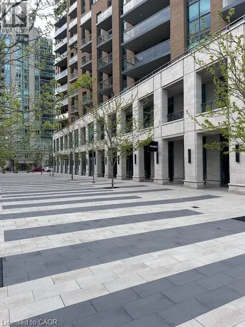 2060 LAKESHORE Road Unit# 111, #111