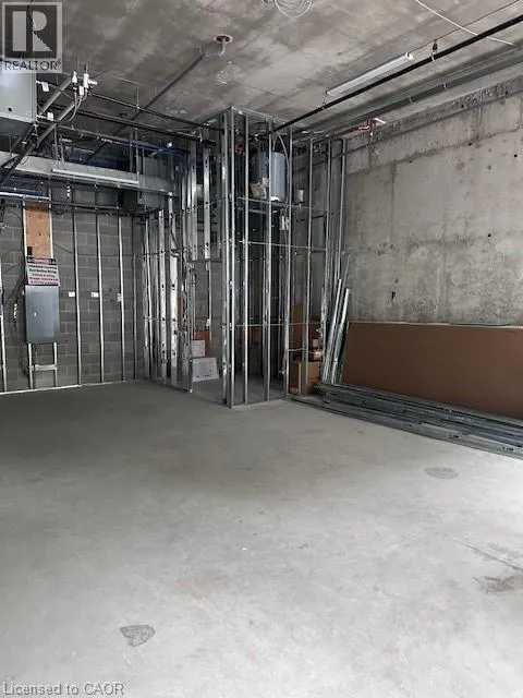 2060 LAKESHORE Road Unit# 111, #111