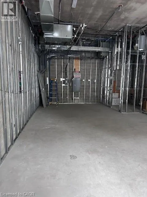 2060 LAKESHORE Road Unit# 111, #111