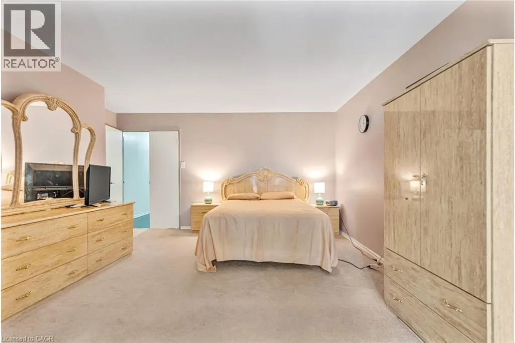 1050 FALGARWOOD Drive Unit# 121, #121