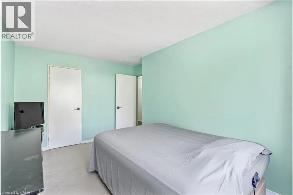 1050 FALGARWOOD Drive Unit# 121, #121
