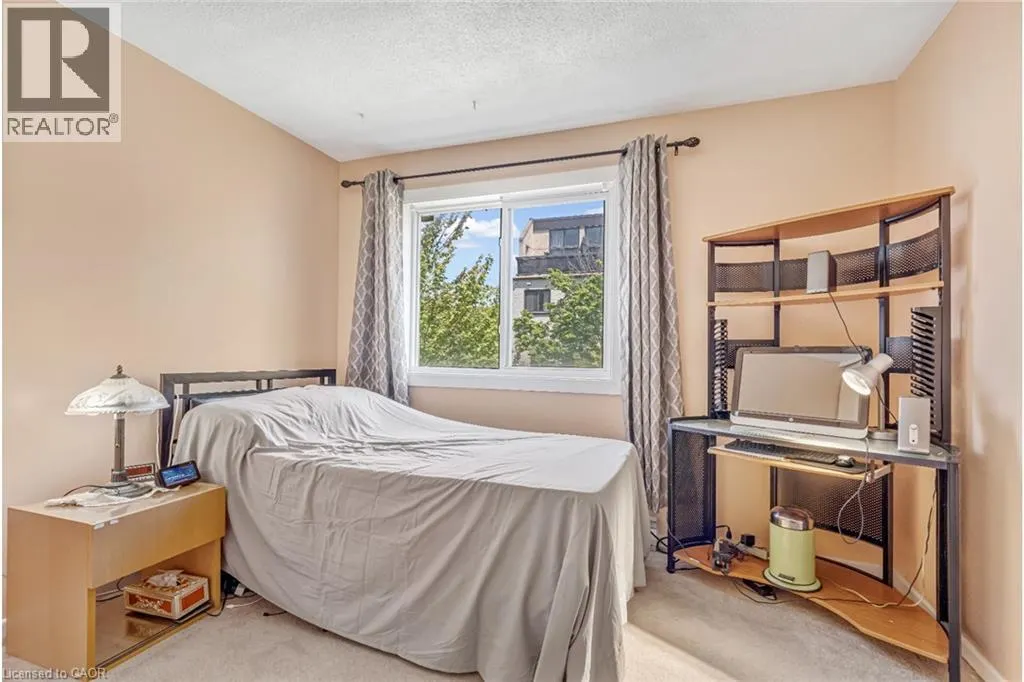 1050 FALGARWOOD Drive Unit# 121, #121