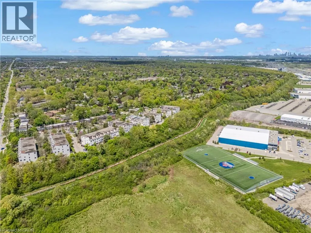 1050 FALGARWOOD Drive Unit# 121, #121