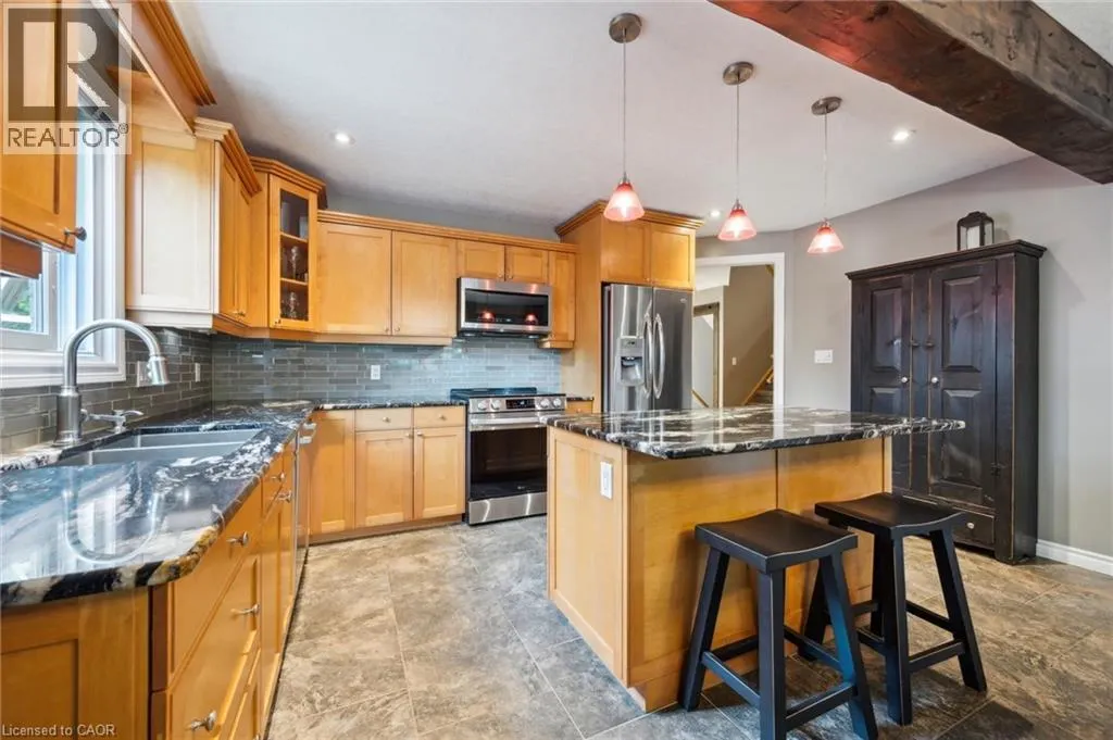 9 PARK Avenue E