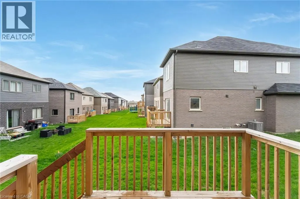 32 GEORGE BRIER Drive W