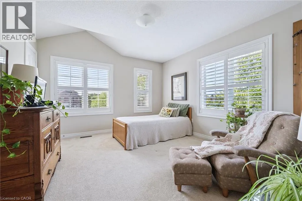 300 RAVINEVIEW Way Unit# 33, #33