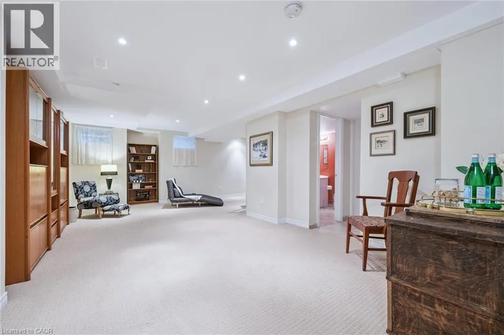 300 RAVINEVIEW Way Unit# 33, #33