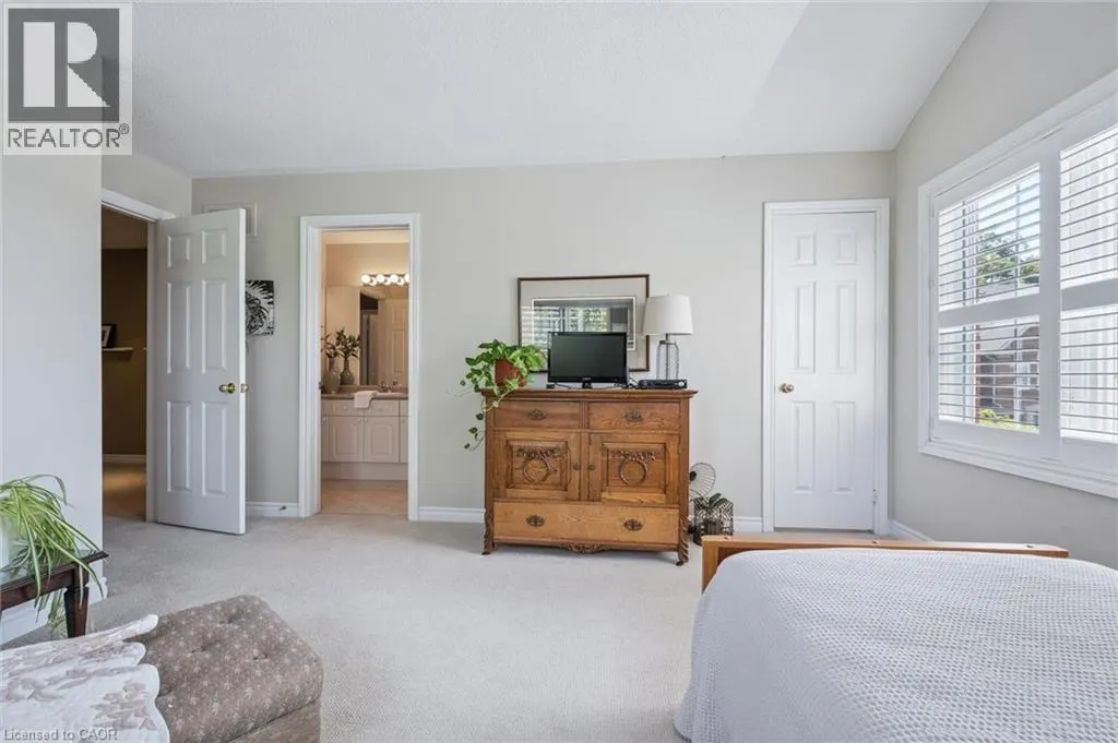 300 RAVINEVIEW Way Unit# 33, #33