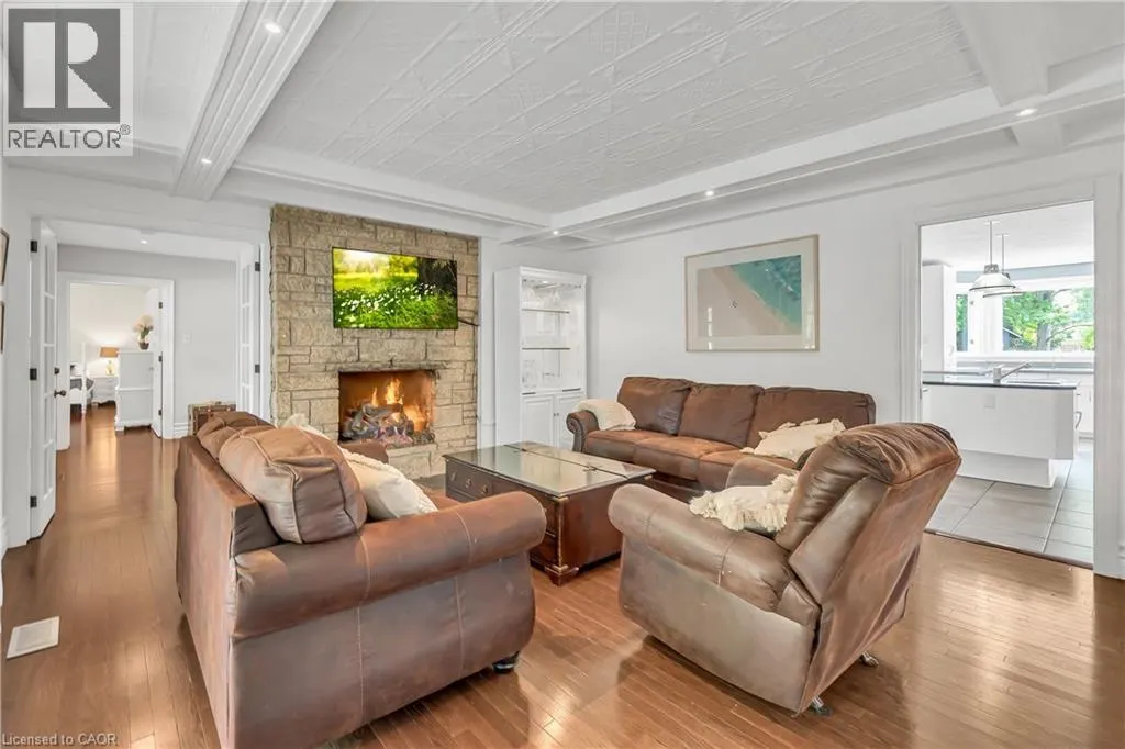 358 GREEN ACRES Drive