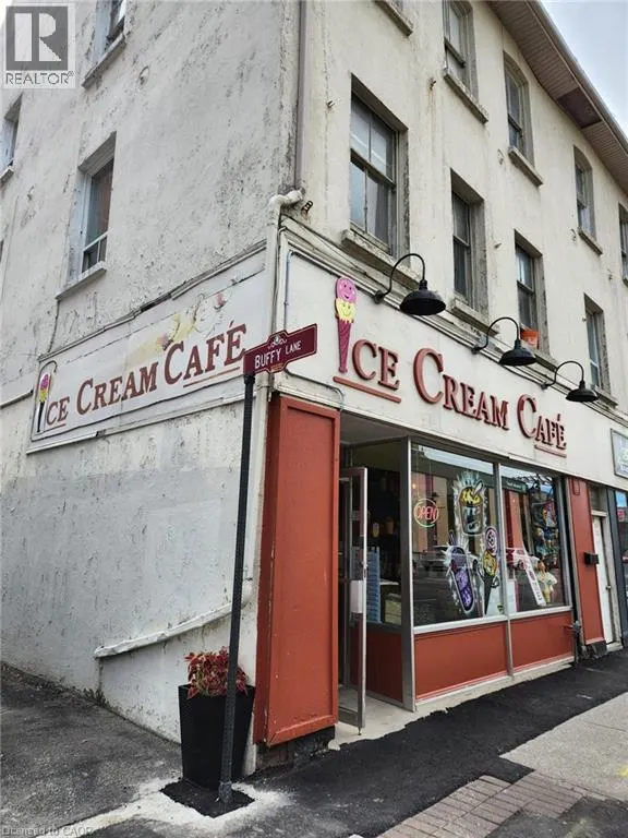 23 MAIN ST S