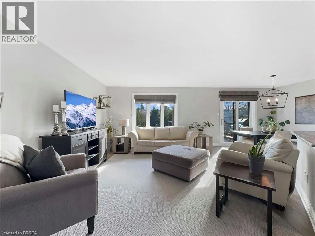 25 BRADBURY Crescent