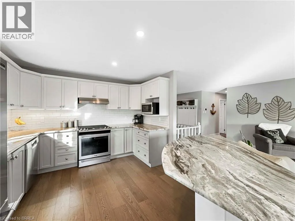 25 BRADBURY Crescent
