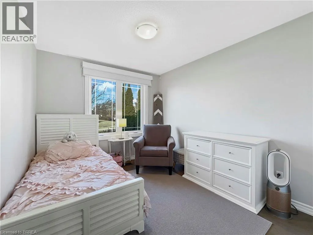 25 BRADBURY Crescent