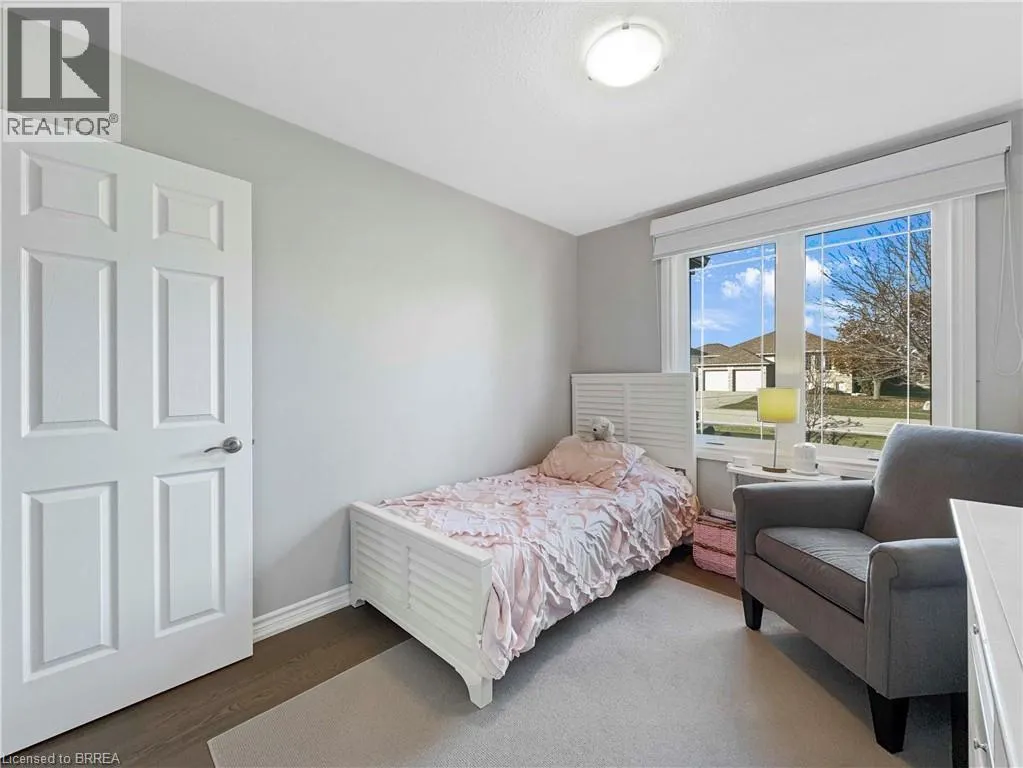 25 BRADBURY Crescent