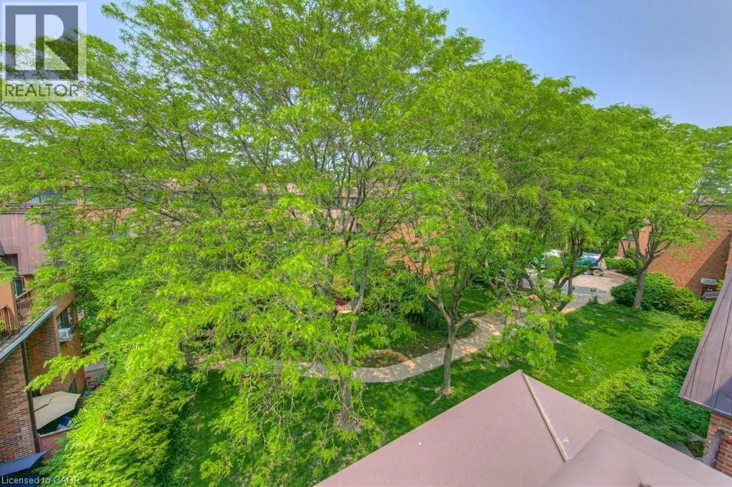 36 HAYHURST Road Unit# 367, #367