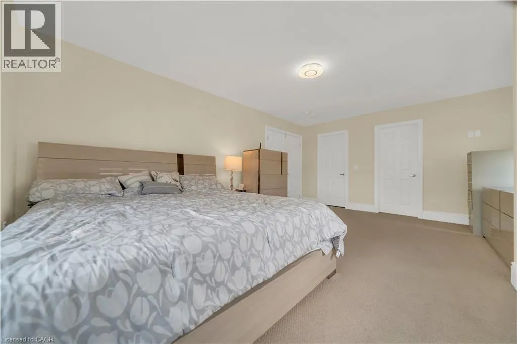 1161 UPPER THAMES Drive