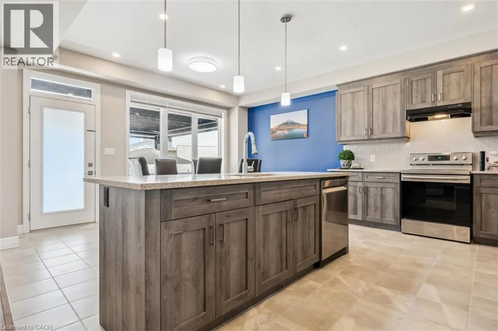 151 MOUNTAIN HOLLY Court