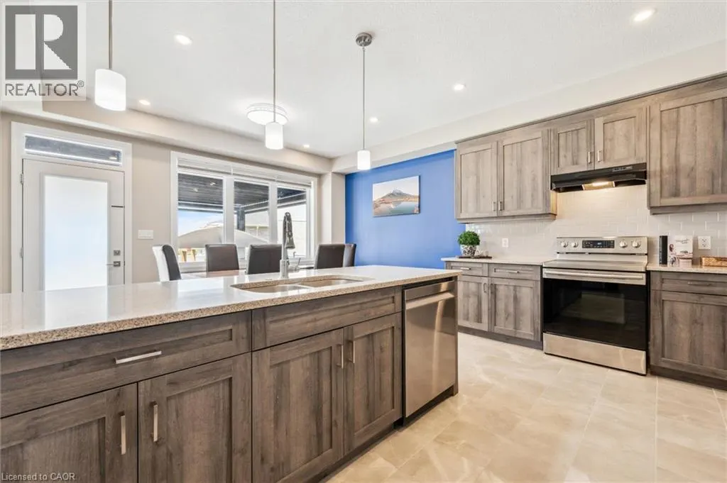 151 MOUNTAIN HOLLY Court