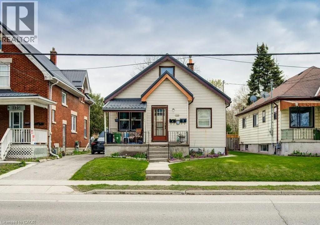 1121 TRAFALGAR Street