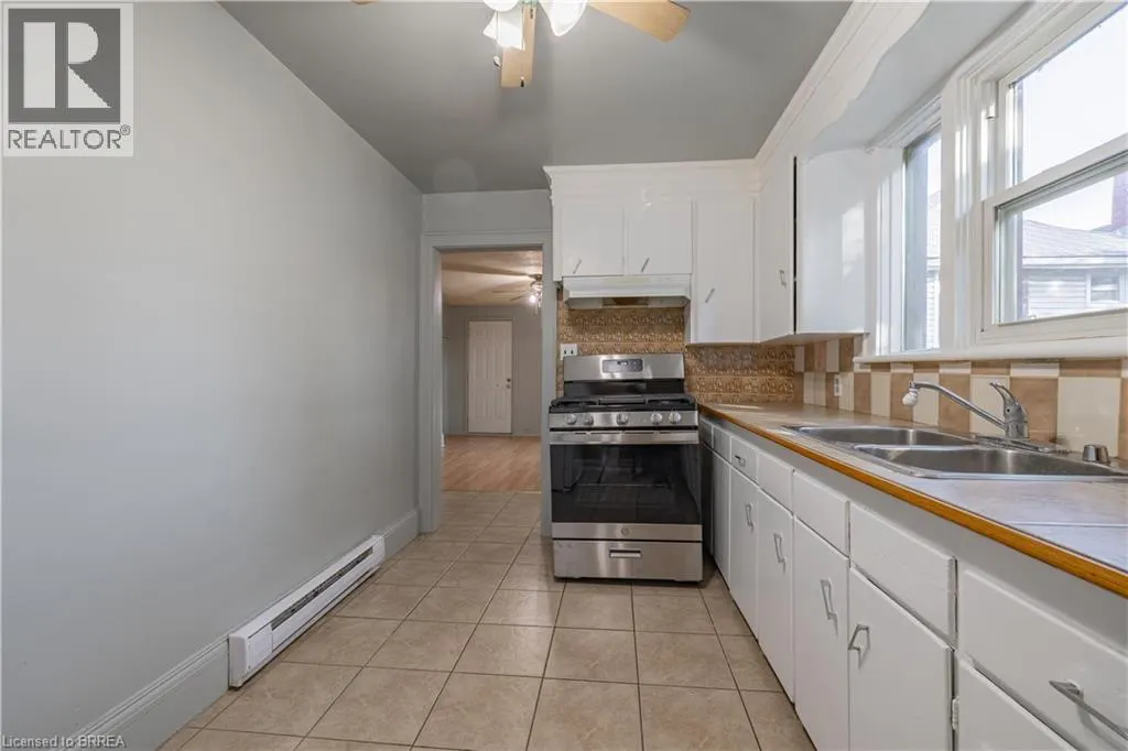 113 BRANT Avenue Unit# 4, #4