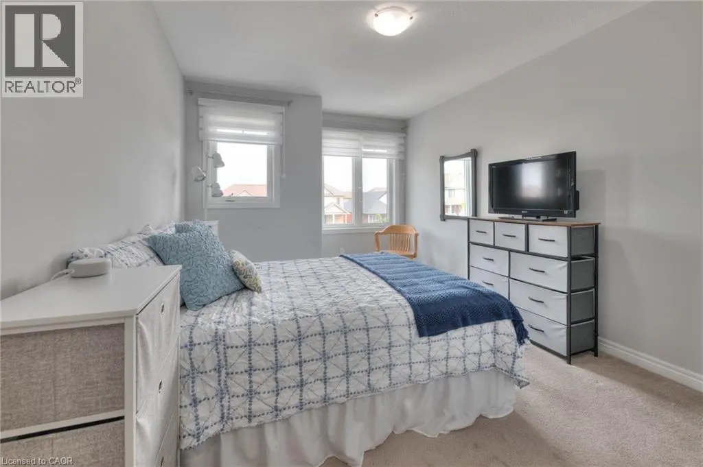 350 FINORO Crescent