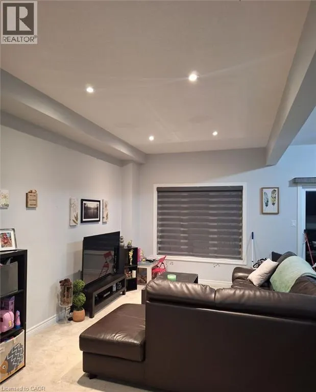 98 SHOREVIEW Place Unit# 4, #4