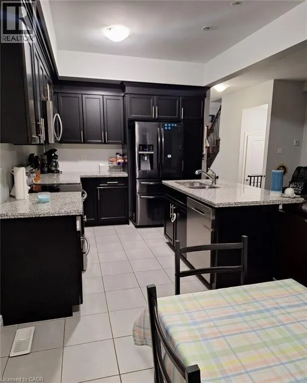 98 SHOREVIEW Place Unit# 4, #4