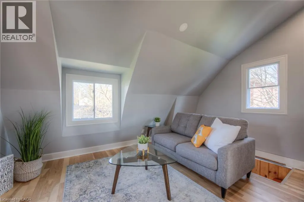 11 GLENWOOD Street Unit# C, #C