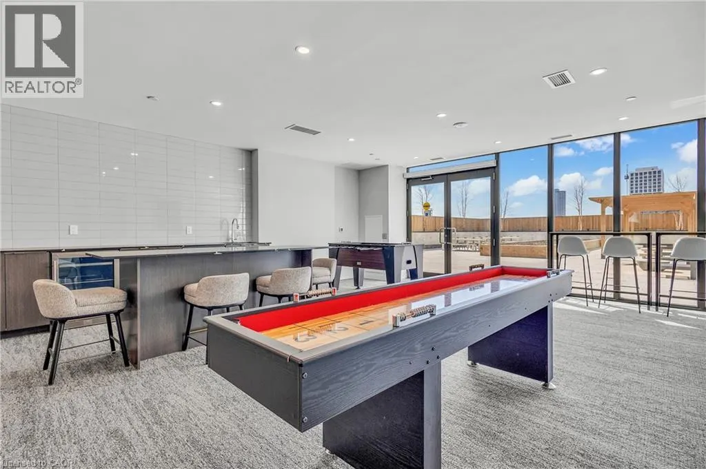 859 THE QUEENSWAY Unit# 412, #412