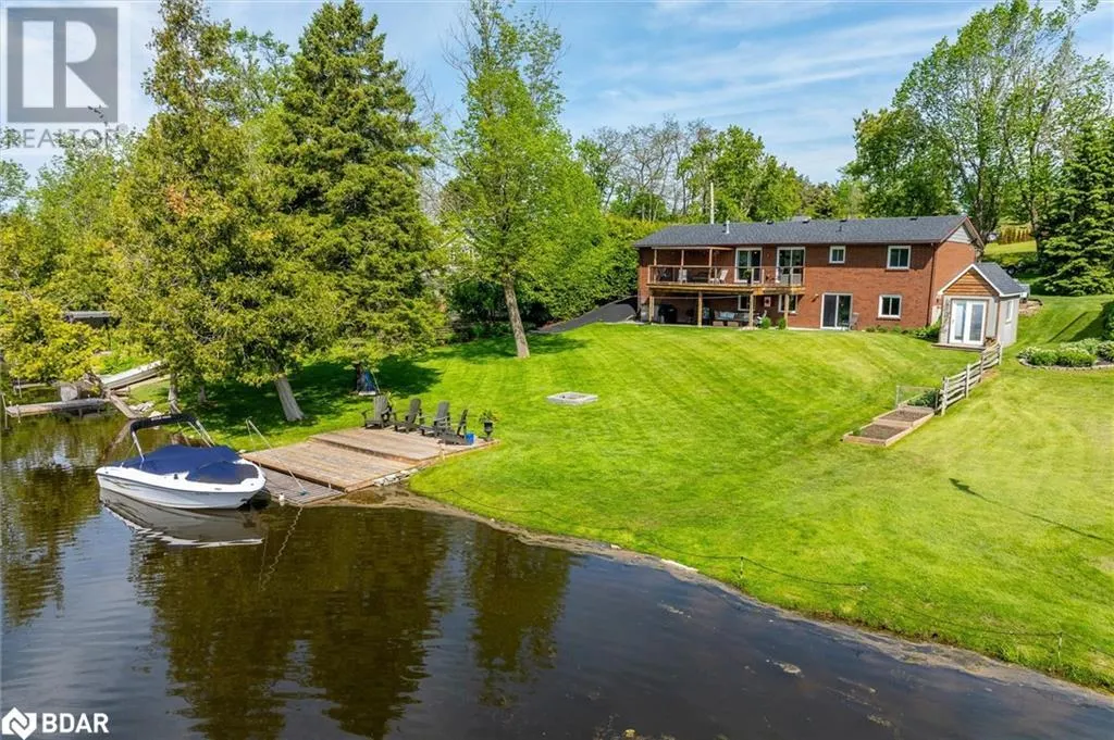 112 CLEARVIEW Drive