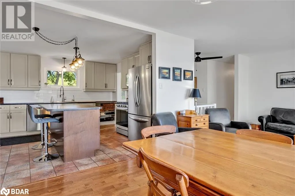 112 CLEARVIEW Drive