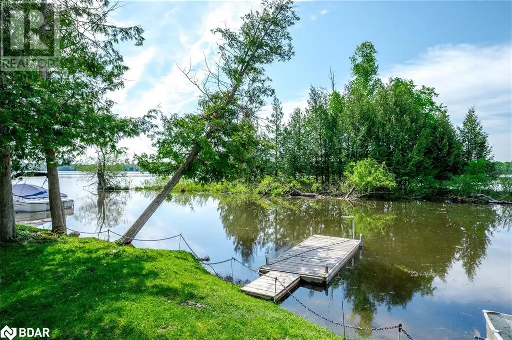 112 CLEARVIEW Drive