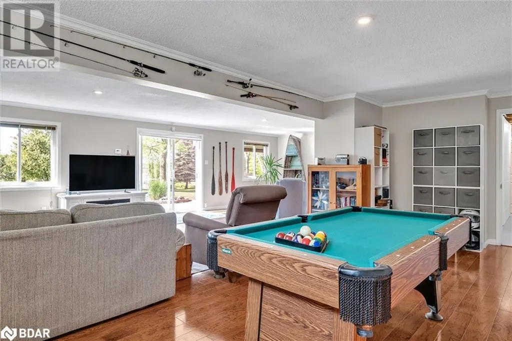 112 CLEARVIEW Drive
