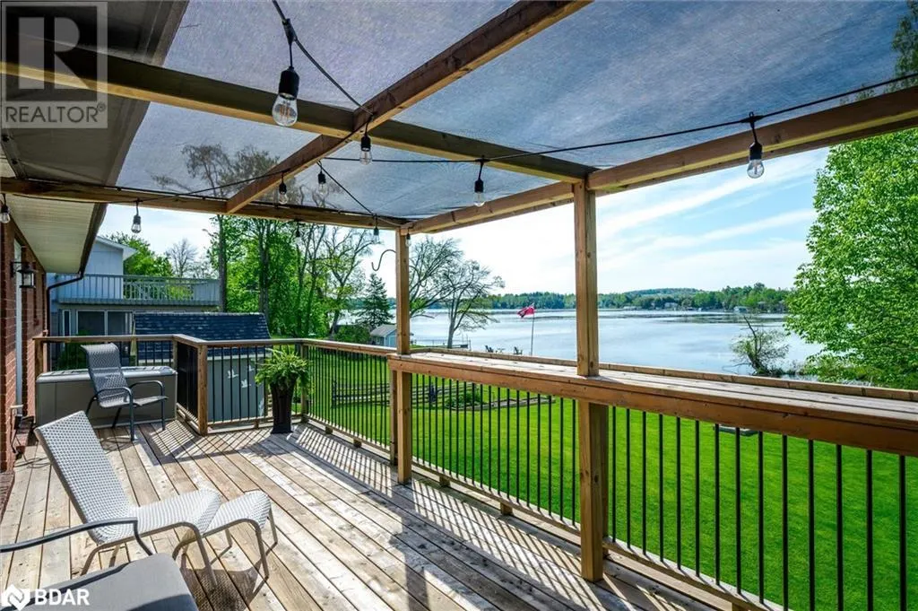 112 CLEARVIEW Drive
