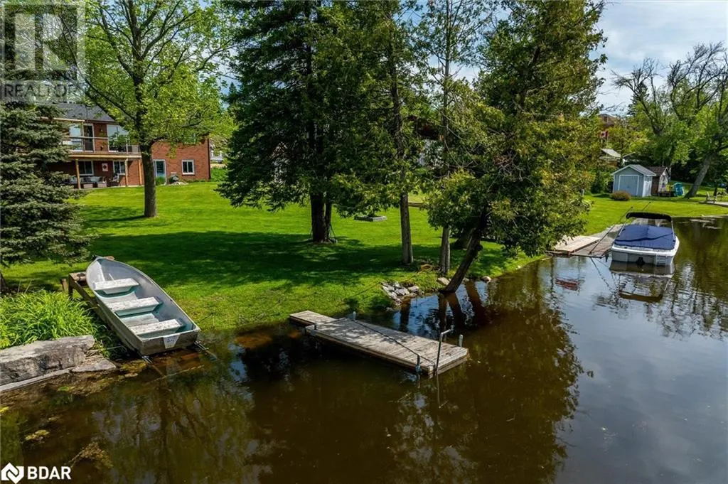 112 CLEARVIEW Drive