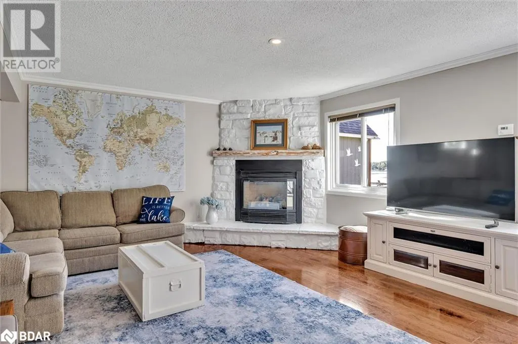 112 CLEARVIEW Drive