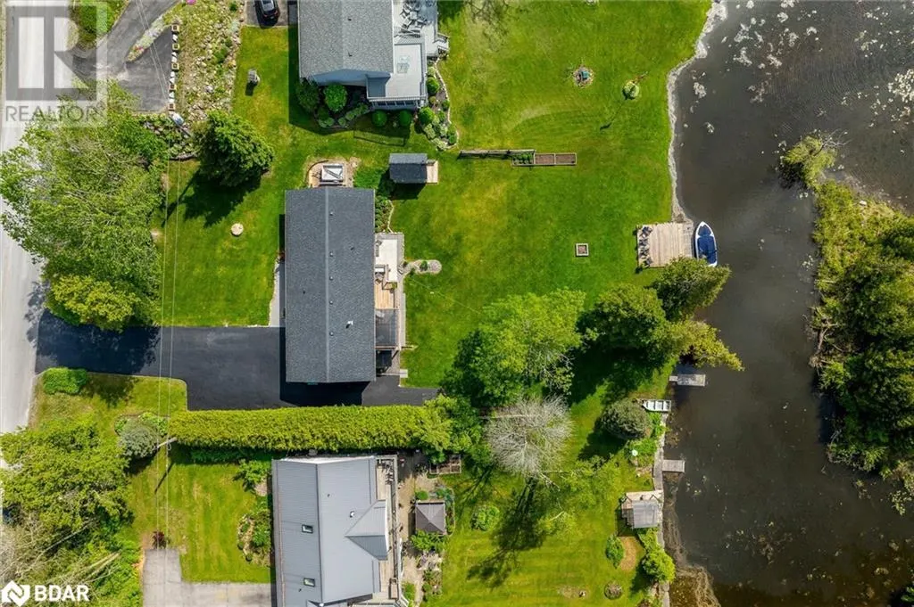 112 CLEARVIEW Drive