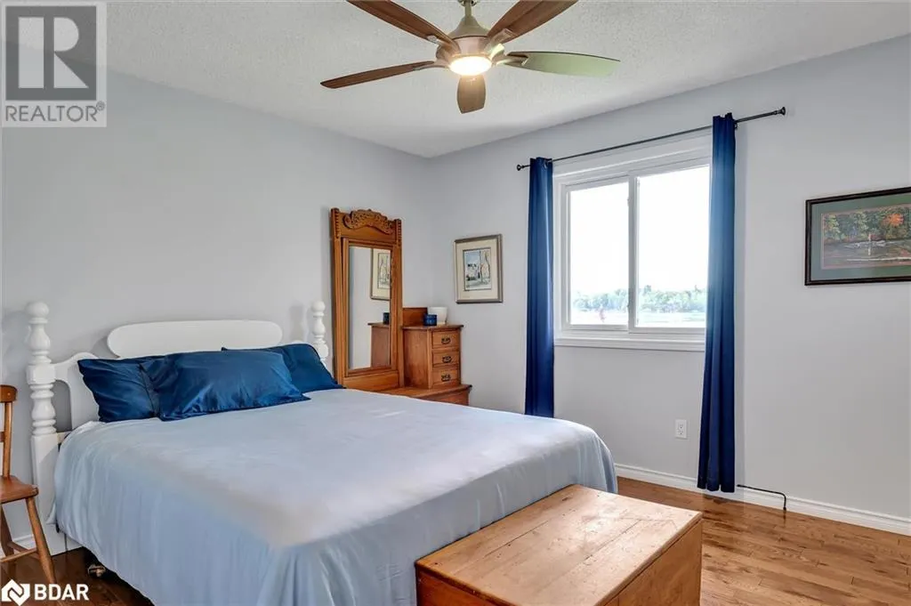 112 CLEARVIEW Drive