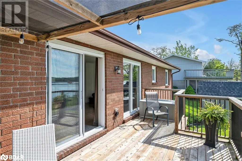 112 CLEARVIEW Drive