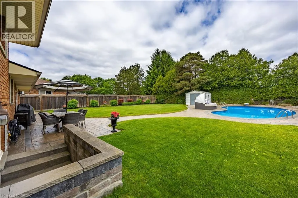 43 BERKLEY Crescent