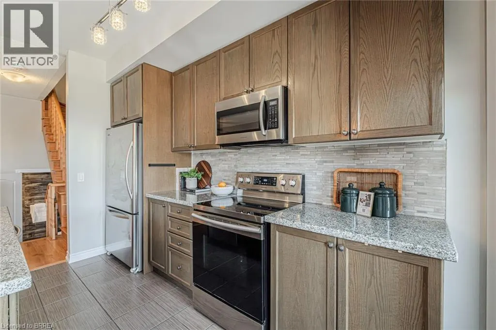 422 ATHABASCA Common