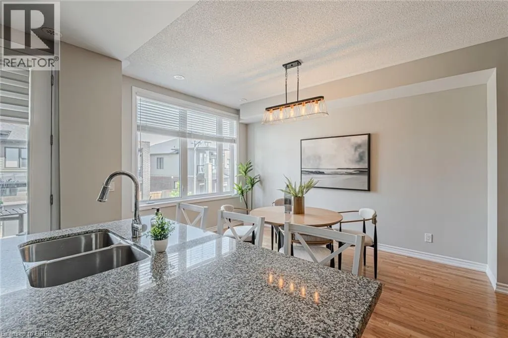 422 ATHABASCA Common