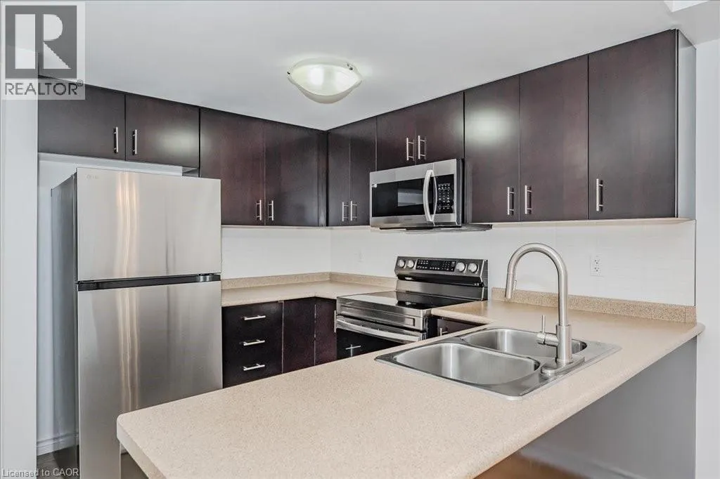 41 GOODWIN Drive Unit# 202, #202