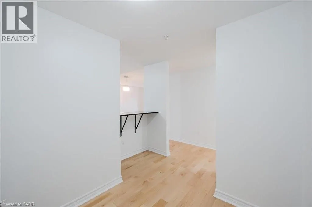 41 GOODWIN Drive Unit# 202, #202