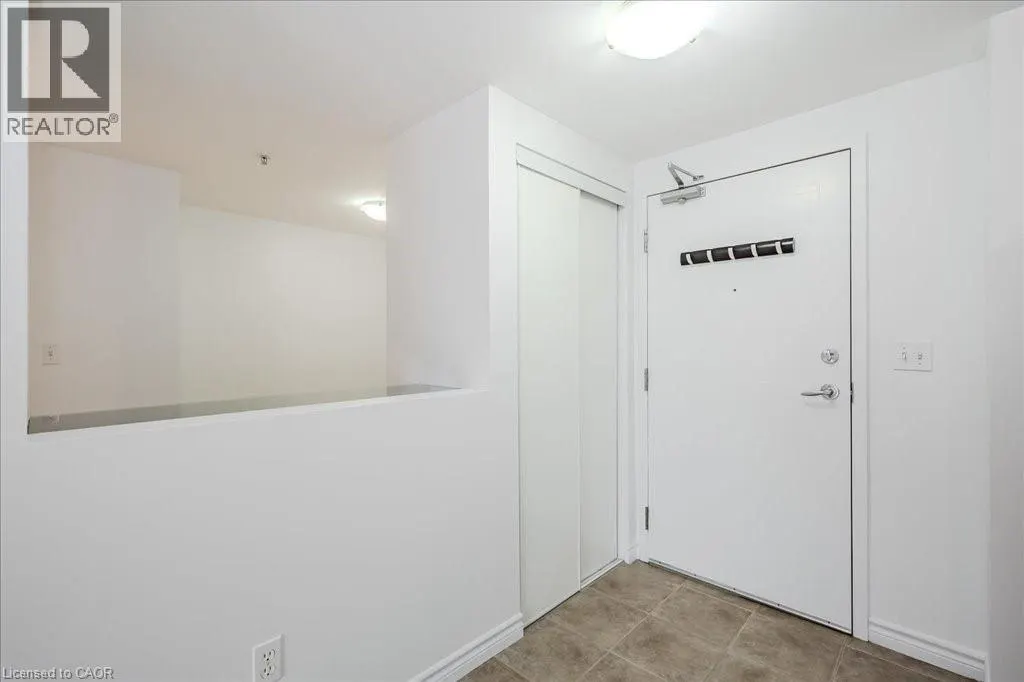 41 GOODWIN Drive Unit# 202, #202