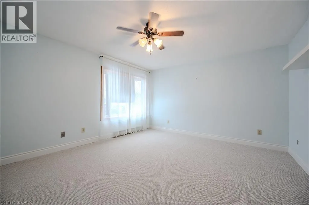 3 ROLLING BROOK Lane
