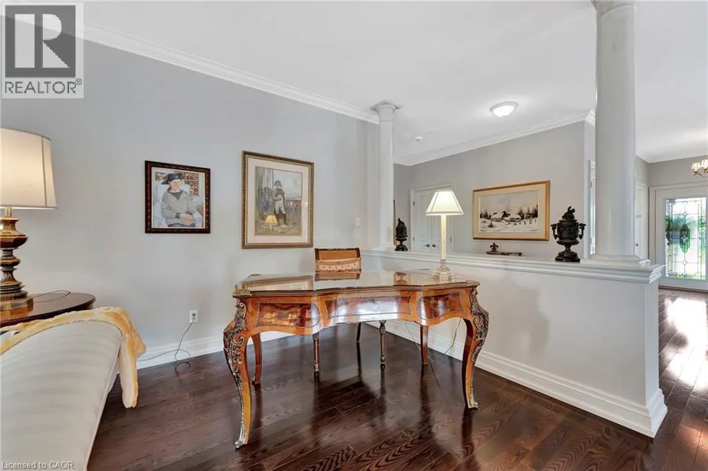 32 COBBLESTONE Drive
