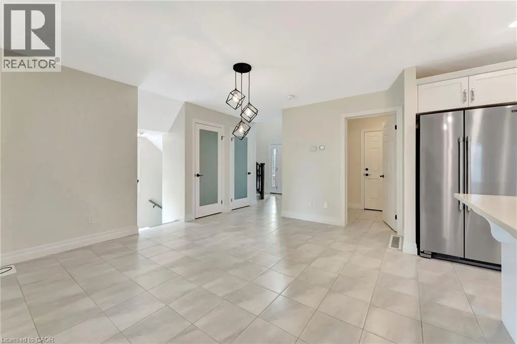 4 LIVINGSTON Drive
