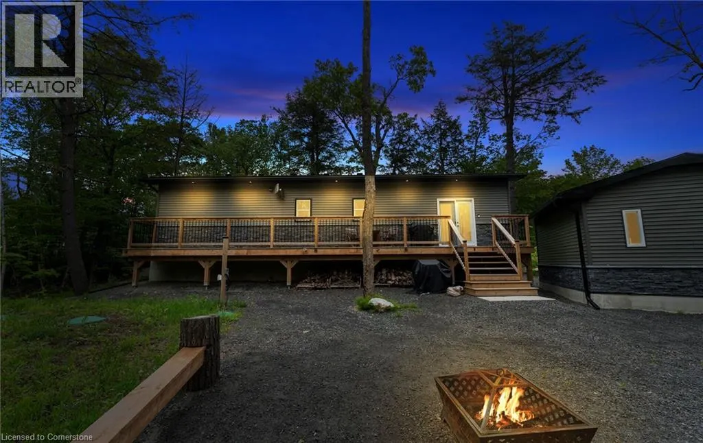 44 SUNNYSHORE PARK Drive