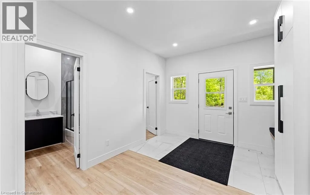 44 SUNNYSHORE PARK Drive